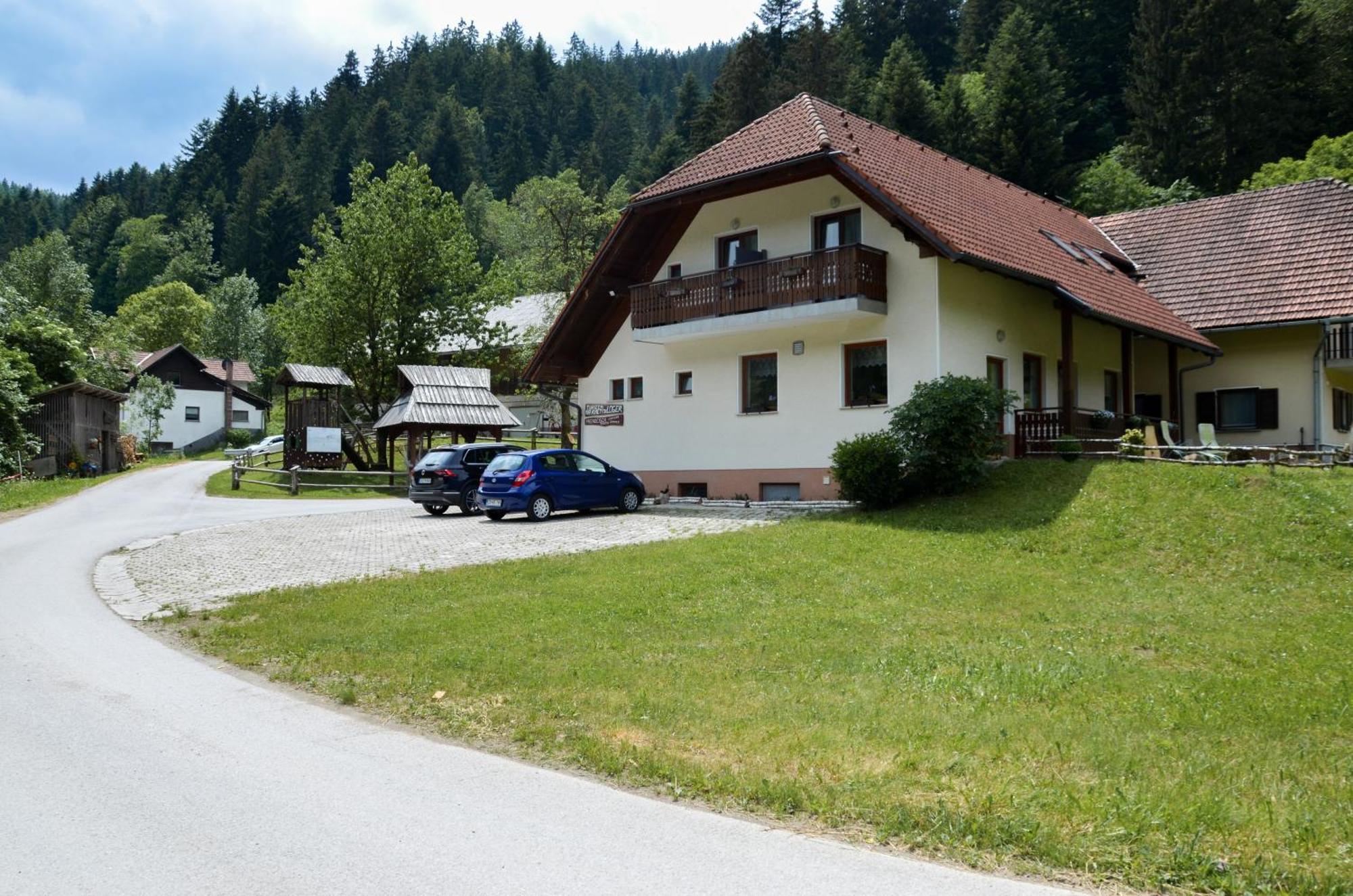 Farm Stay Loger Ljubno Экстерьер фото